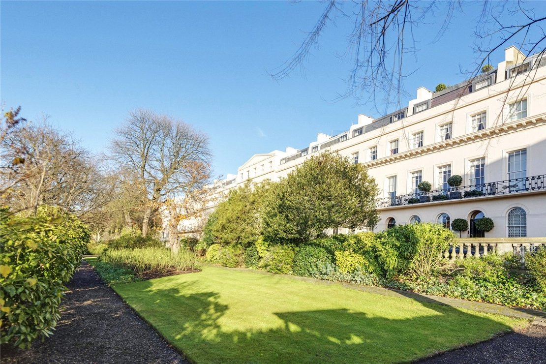 House to rent in Regents Park NW1 Jonathan Arron Residential